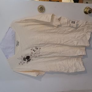 Plus size top with embroidery